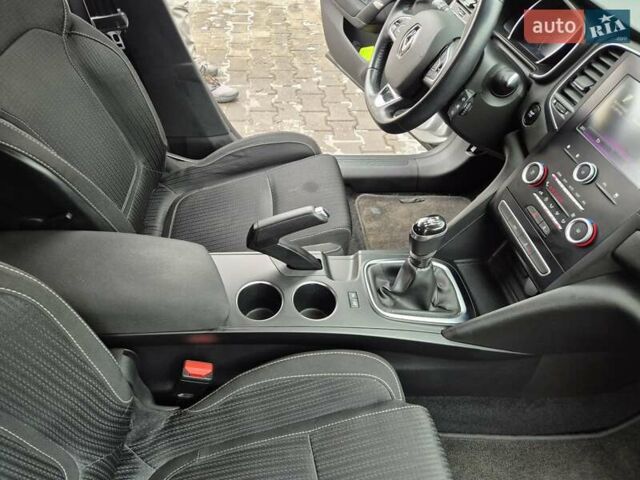 Серый Рено Меган, объемом двигателя 1.46 л и пробегом 155 тыс. км за 14000 $, фото 13 на Automoto.ua