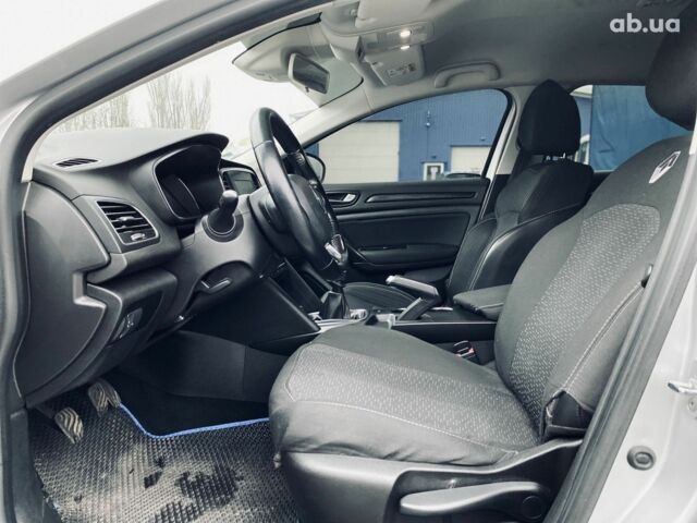 Сірий Рено Меган, об'ємом двигуна 1.5 л та пробігом 198 тис. км за 12600 $, фото 11 на Automoto.ua