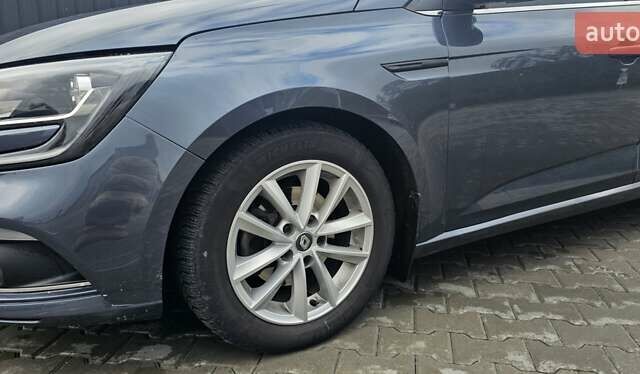 Сірий Рено Меган, об'ємом двигуна 1.5 л та пробігом 197 тис. км за 13000 $, фото 1 на Automoto.ua