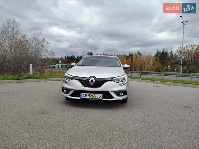 Сірий Рено Меган, об'ємом двигуна 1.46 л та пробігом 198 тис. км за 12588 $, фото 9 на Automoto.ua