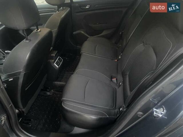 Сірий Рено Меган, об'ємом двигуна 1.46 л та пробігом 235 тис. км за 12000 $, фото 35 на Automoto.ua