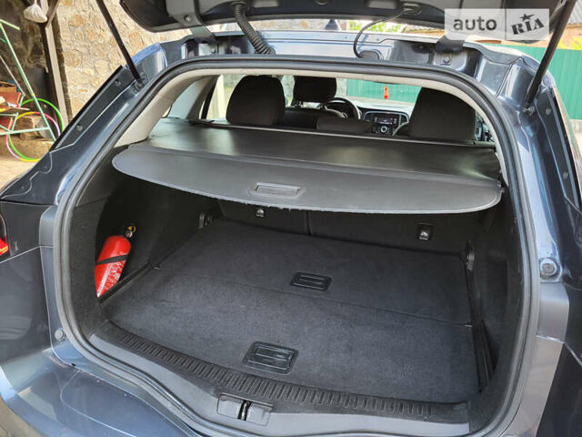 Серый Рено Меган, объемом двигателя 1.6 л и пробегом 265 тыс. км за 12500 $, фото 25 на Automoto.ua