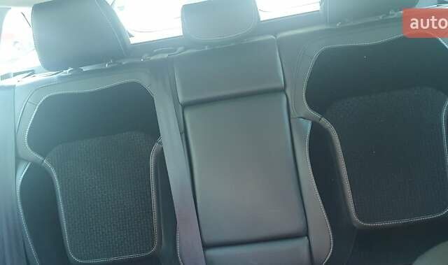 Рено Меган 2017 у Запоріжжя на Automoto.ua Сірий Рено Меган, об'ємом двигуна 1.46 л та пробігом 165 тис. км за 14500 $, фото 5 на Automoto.ua