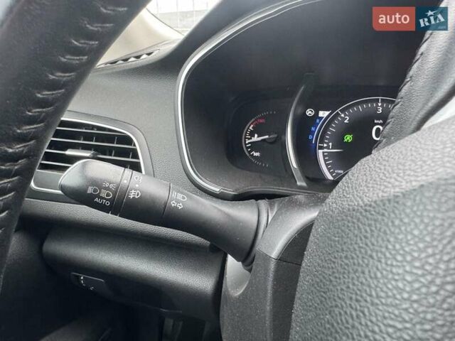 Сірий Рено Меган, об'ємом двигуна 1.5 л та пробігом 232 тис. км за 11490 $, фото 17 на Automoto.ua
