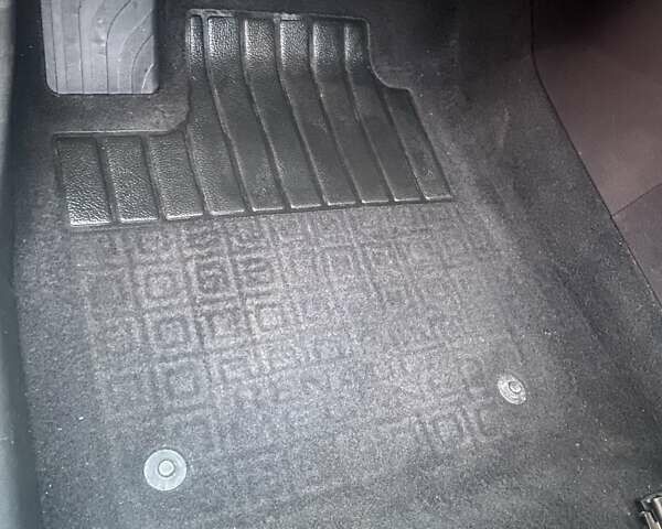 Сірий Рено Меган, об'ємом двигуна 1.46 л та пробігом 235 тис. км за 12000 $, фото 29 на Automoto.ua