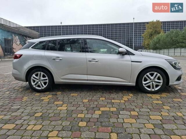 Серый Рено Меган, объемом двигателя 1.5 л и пробегом 224 тыс. км за 12900 $, фото 3 на Automoto.ua