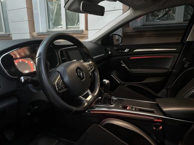 Серый Рено Меган, объемом двигателя 1.5 л и пробегом 170 тыс. км за 13900 $, фото 4 на Automoto.ua