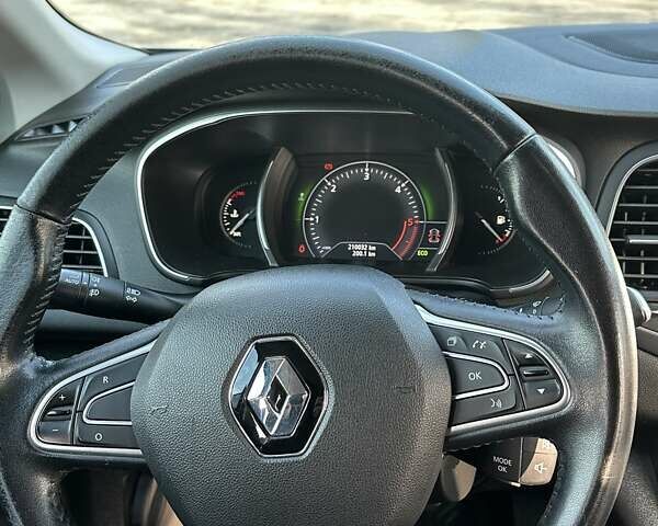 Серый Рено Меган, объемом двигателя 1.5 л и пробегом 210 тыс. км за 12400 $, фото 32 на Automoto.ua