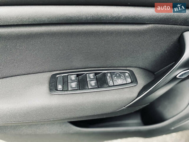 Сірий Рено Меган, об'ємом двигуна 1.46 л та пробігом 198 тис. км за 12600 $, фото 13 на Automoto.ua