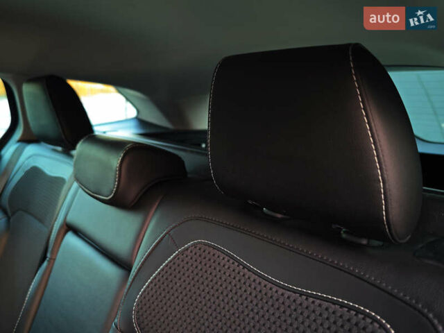 Сірий Рено Меган, об'ємом двигуна 1.5 л та пробігом 171 тис. км за 16600 $, фото 36 на Automoto.ua
