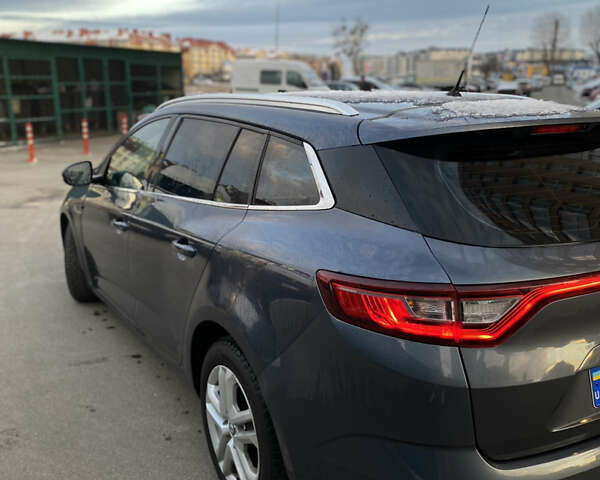 Сірий Рено Меган, об'ємом двигуна 1.5 л та пробігом 240 тис. км за 10800 $, фото 2 на Automoto.ua