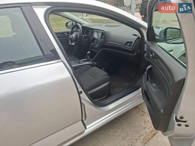 Сірий Рено Меган, об'ємом двигуна 1.46 л та пробігом 234 тис. км за 13500 $, фото 1 на Automoto.ua