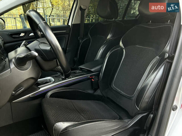 Сірий Рено Меган, об'ємом двигуна 1.46 л та пробігом 262 тис. км за 13999 $, фото 17 на Automoto.ua