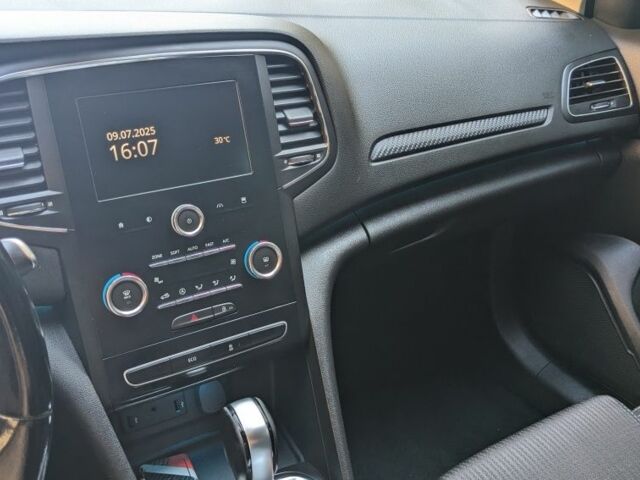 Сірий Рено Меган, об'ємом двигуна 1.5 л та пробігом 194 тис. км за 12800 $, фото 13 на Automoto.ua