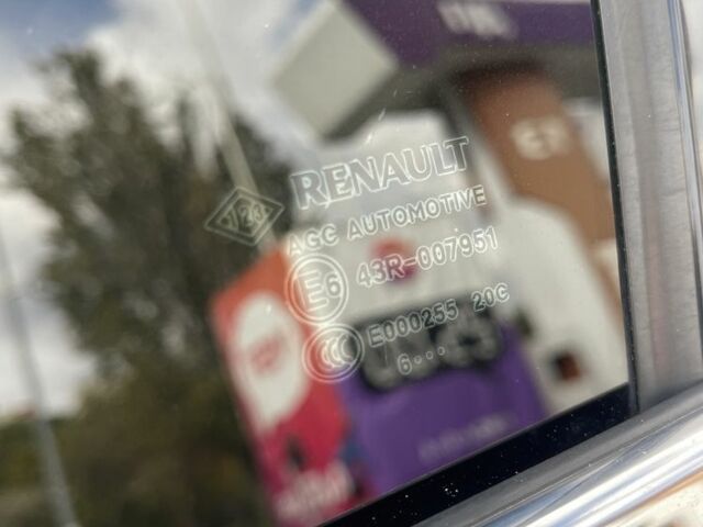 Серый Рено Меган, объемом двигателя 1.5 л и пробегом 233 тыс. км за 12200 $, фото 16 на Automoto.ua