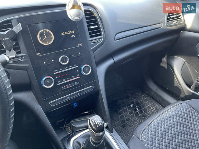 Сірий Рено Меган, об'ємом двигуна 1.5 л та пробігом 184 тис. км за 13500 $, фото 40 на Automoto.ua