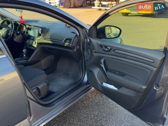 Серый Рено Меган, объемом двигателя 1.46 л и пробегом 208 тыс. км за 12000 $, фото 7 на Automoto.ua