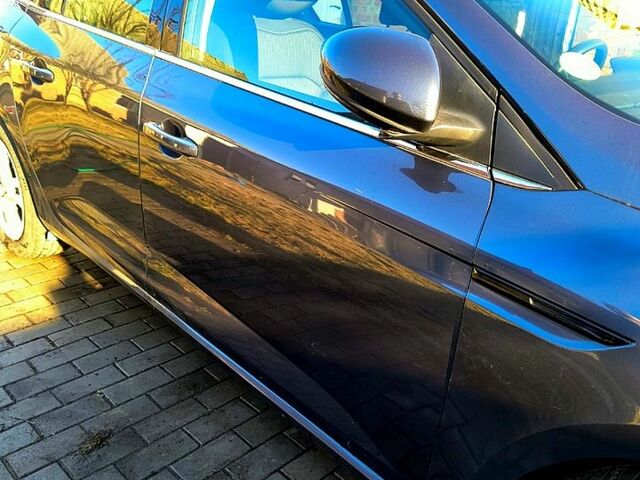 Сірий Рено Меган, об'ємом двигуна 1.5 л та пробігом 160 тис. км за 15500 $, фото 2 на Automoto.ua