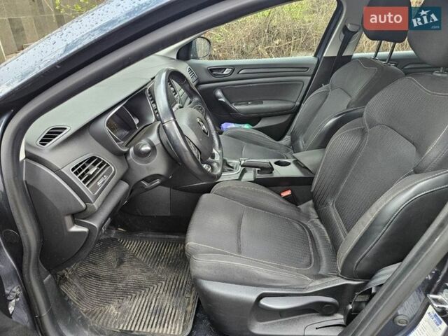 Сірий Рено Меган, об'ємом двигуна 1.46 л та пробігом 244 тис. км за 12000 $, фото 10 на Automoto.ua