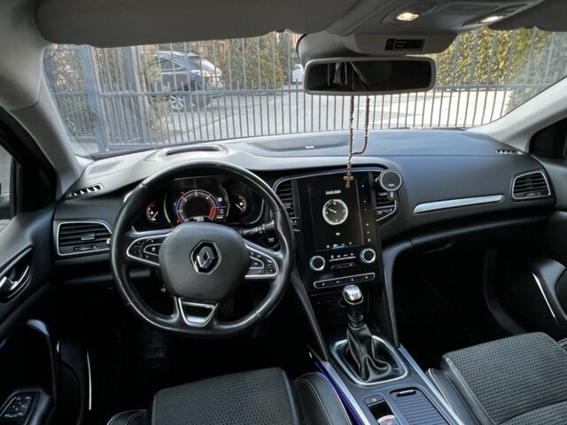 Серый Рено Меган, объемом двигателя 1.6 л и пробегом 215 тыс. км за 11599 $, фото 4 на Automoto.ua