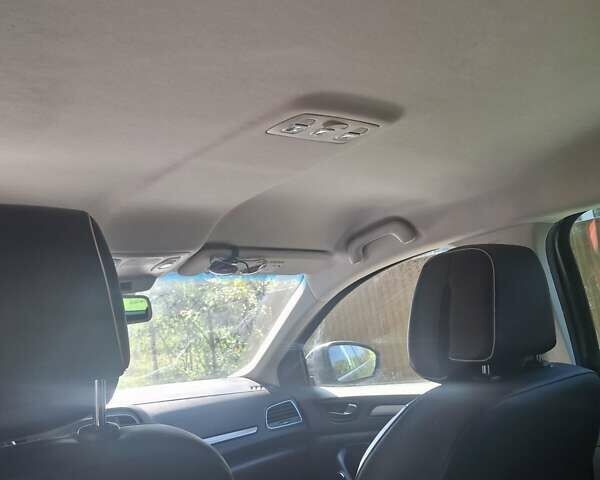 Серый Рено Меган, объемом двигателя 1.5 л и пробегом 270 тыс. км за 13700 $, фото 12 на Automoto.ua