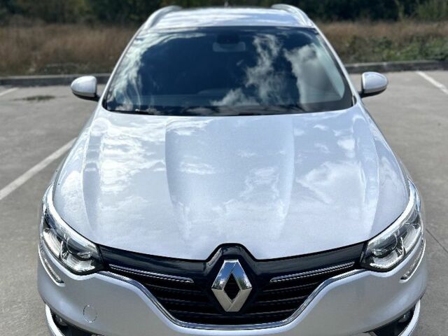 Серый Рено Меган, объемом двигателя 1.5 л и пробегом 202 тыс. км за 11899 $, фото 5 на Automoto.ua