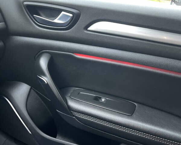 Рено Меган 2017 в Стрые на Automoto.ua Серый Рено Меган, объемом двигателя 1.46 л и пробегом 265 тыс. км за 11999 $, фото 37 на Automoto.ua