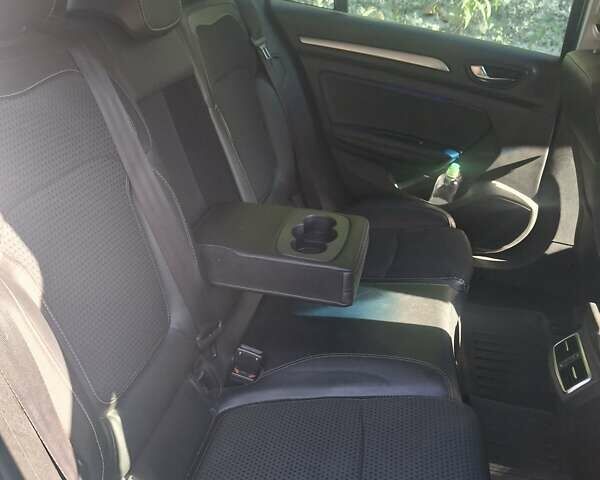 Серый Рено Меган, объемом двигателя 1.5 л и пробегом 270 тыс. км за 13700 $, фото 28 на Automoto.ua