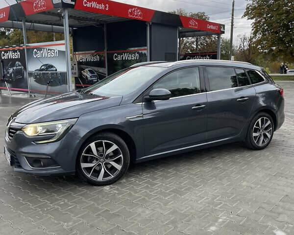 Рено Меган 2017 в Стрые на Automoto.ua Серый Рено Меган, объемом двигателя 1.46 л и пробегом 265 тыс. км за 11999 $, фото 2 на Automoto.ua