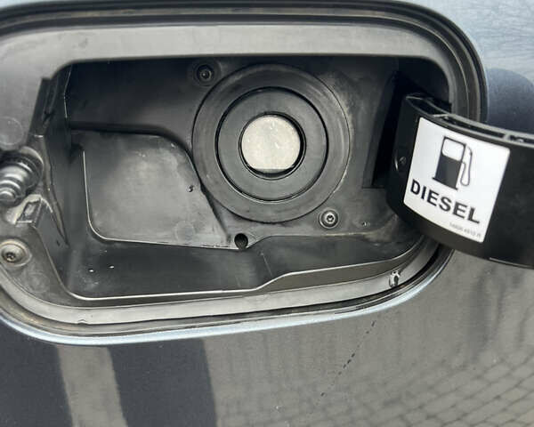 Серый Рено Меган, объемом двигателя 0 л и пробегом 174 тыс. км за 15100 $, фото 41 на Automoto.ua