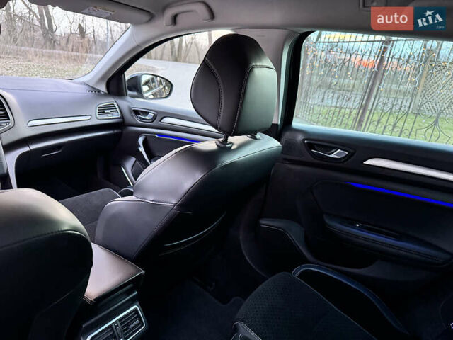 Рено Меган 2018 в Нежине на Automoto.ua Серый Рено Меган, объемом двигателя 1.5 л и пробегом 183 тыс. км за 15500 $, фото 3 на Automoto.ua