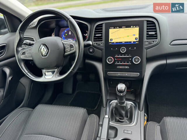 Серый Рено Меган, объемом двигателя 1.5 л и пробегом 178 тыс. км за 13900 $, фото 93 на Automoto.ua