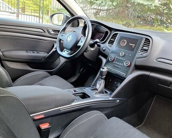 Серый Рено Меган, объемом двигателя 1.3 л и пробегом 188 тыс. км за 11990 $, фото 28 на Automoto.ua