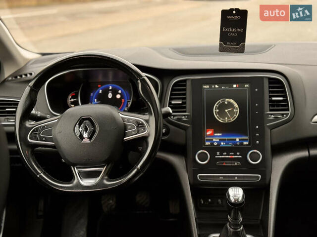 Серый Рено Меган, объемом двигателя 1.5 л и пробегом 243 тыс. км за 13800 $, фото 39 на Automoto.ua
