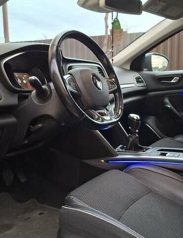 Рено Меган 2018 в Мукачеве на Automoto.ua Серый Рено Меган, объемом двигателя 1.6 л и пробегом 243 тыс. км за 15200 $, фото 20 на Automoto.ua