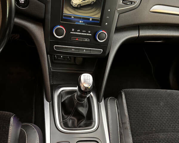 Серый Рено Меган, объемом двигателя 1.5 л и пробегом 183 тыс. км за 14200 $, фото 44 на Automoto.ua