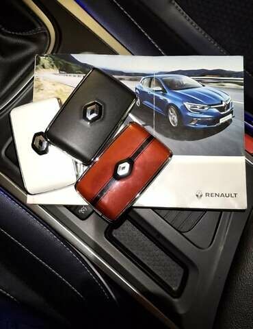Рено Меган 2018 в Мукачеве на Automoto.ua Серый Рено Меган, объемом двигателя 1.6 л и пробегом 243 тыс. км за 15200 $, фото 23 на Automoto.ua