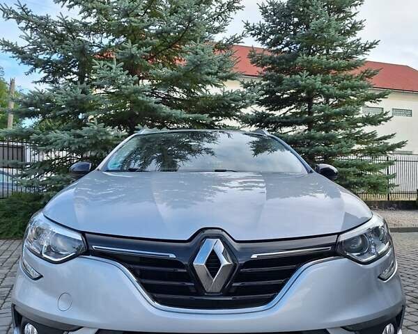 Серый Рено Меган, объемом двигателя 1.3 л и пробегом 188 тыс. км за 11990 $, фото 3 на Automoto.ua