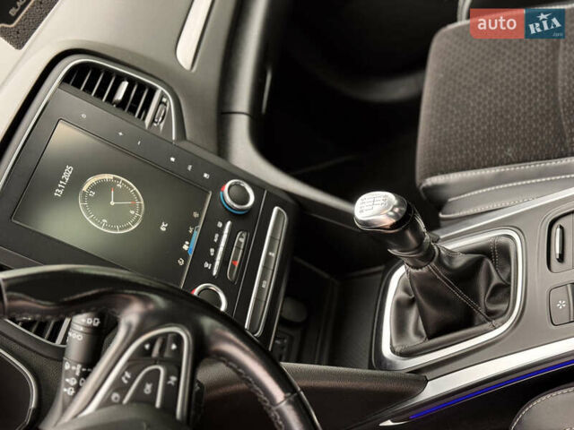 Серый Рено Меган, объемом двигателя 1.5 л и пробегом 243 тыс. км за 13800 $, фото 38 на Automoto.ua