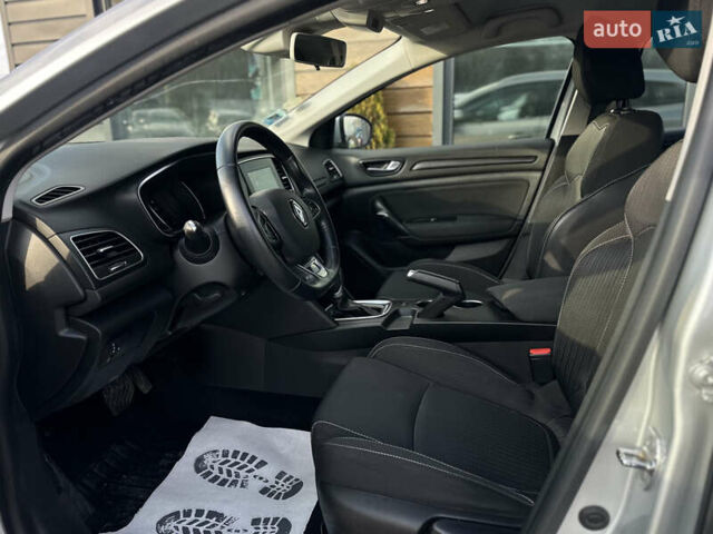 Серый Рено Меган, объемом двигателя 1.46 л и пробегом 188 тыс. км за 13999 $, фото 21 на Automoto.ua