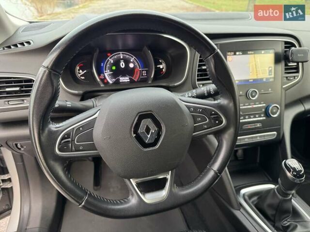 Серый Рено Меган, объемом двигателя 1.5 л и пробегом 165 тыс. км за 13900 $, фото 21 на Automoto.ua