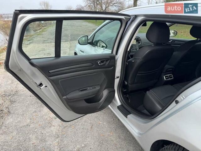 Серый Рено Меган, объемом двигателя 1.5 л и пробегом 165 тыс. км за 13900 $, фото 32 на Automoto.ua