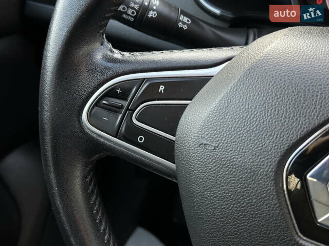 Серый Рено Меган, объемом двигателя 1.46 л и пробегом 188 тыс. км за 13999 $, фото 28 на Automoto.ua