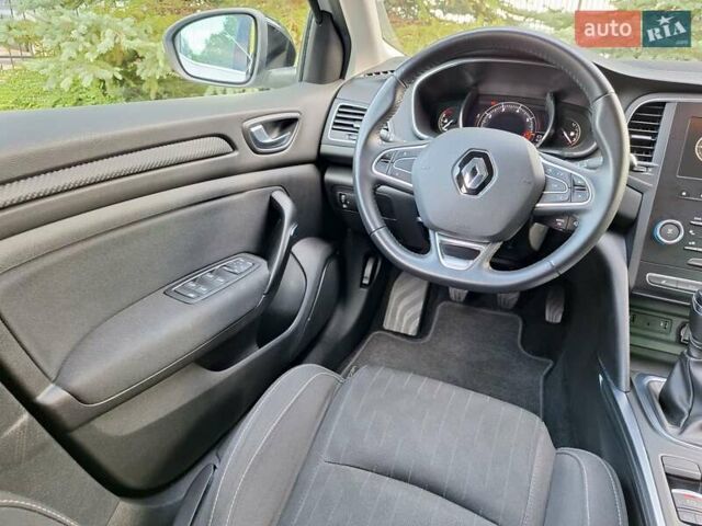 Серый Рено Меган, объемом двигателя 1.3 л и пробегом 188 тыс. км за 11990 $, фото 25 на Automoto.ua