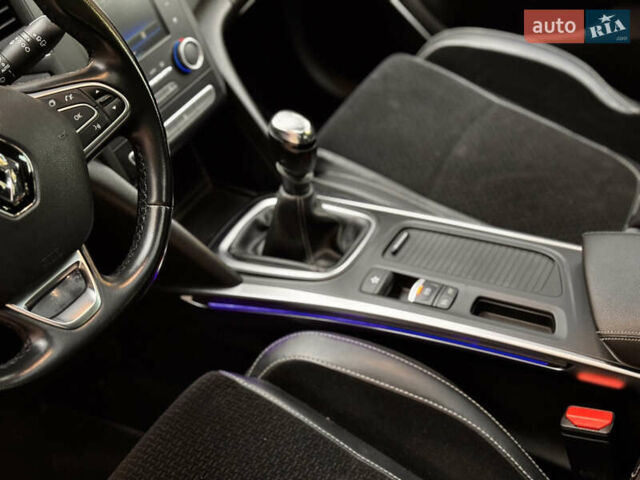 Серый Рено Меган, объемом двигателя 1.5 л и пробегом 183 тыс. км за 14200 $, фото 29 на Automoto.ua