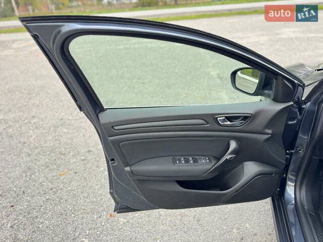 Серый Рено Меган, объемом двигателя 1.5 л и пробегом 178 тыс. км за 13900 $, фото 76 на Automoto.ua