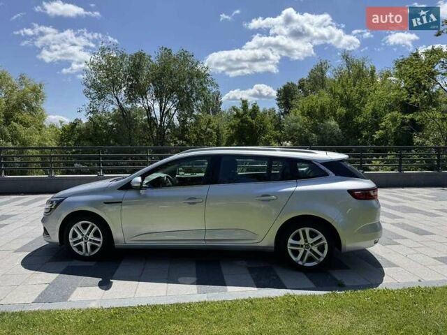 Серый Рено Меган, объемом двигателя 1.5 л и пробегом 163 тыс. км за 14000 $, фото 5 на Automoto.ua