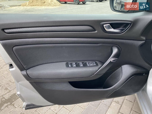 Сірий Рено Меган, об'ємом двигуна 1.5 л та пробігом 217 тис. км за 13550 $, фото 28 на Automoto.ua