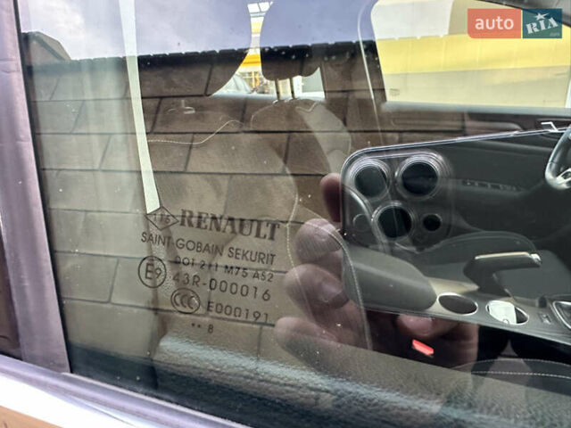 Сірий Рено Меган, об'ємом двигуна 1.5 л та пробігом 230 тис. км за 13300 $, фото 28 на Automoto.ua