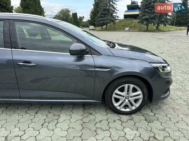 Серый Рено Меган, объемом двигателя 1.5 л и пробегом 230 тыс. км за 13300 $, фото 3 на Automoto.ua